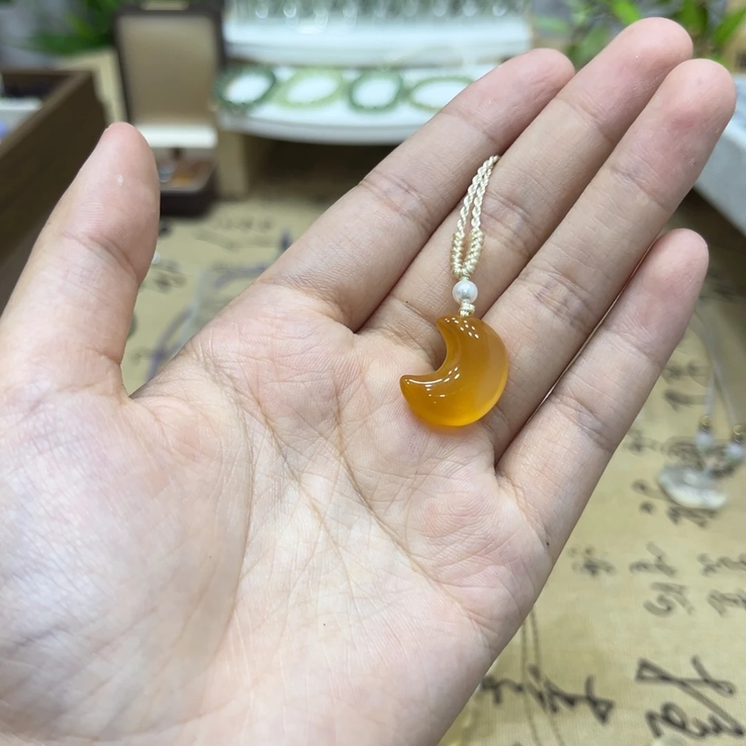 玛瑙/玉髓颈饰未镶嵌