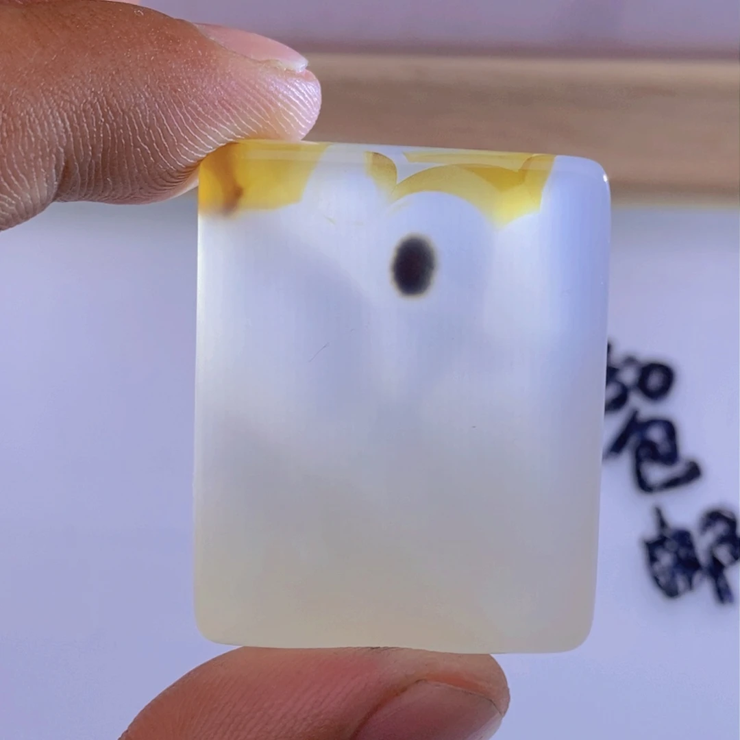 玛瑙/玉髓颈饰未镶嵌风****阳