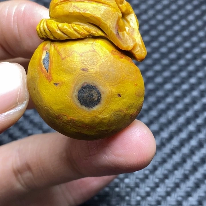 玛瑙/玉髓颈饰未镶嵌三**圣