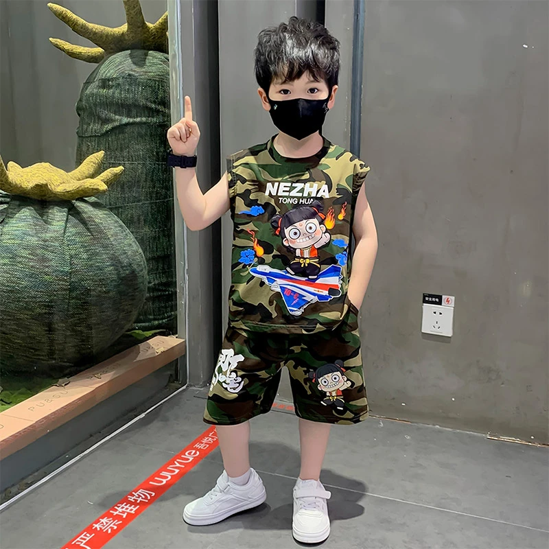 哪吒男童夏装套装2025新款帅气时髦宝宝背心薄款痞帅男孩迷彩衣服
