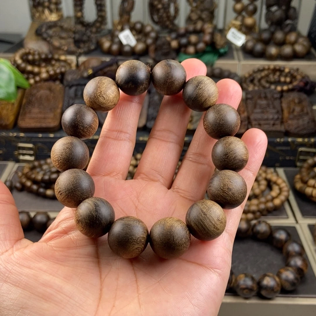 手串沉香嘿*越南芽庄白留疤