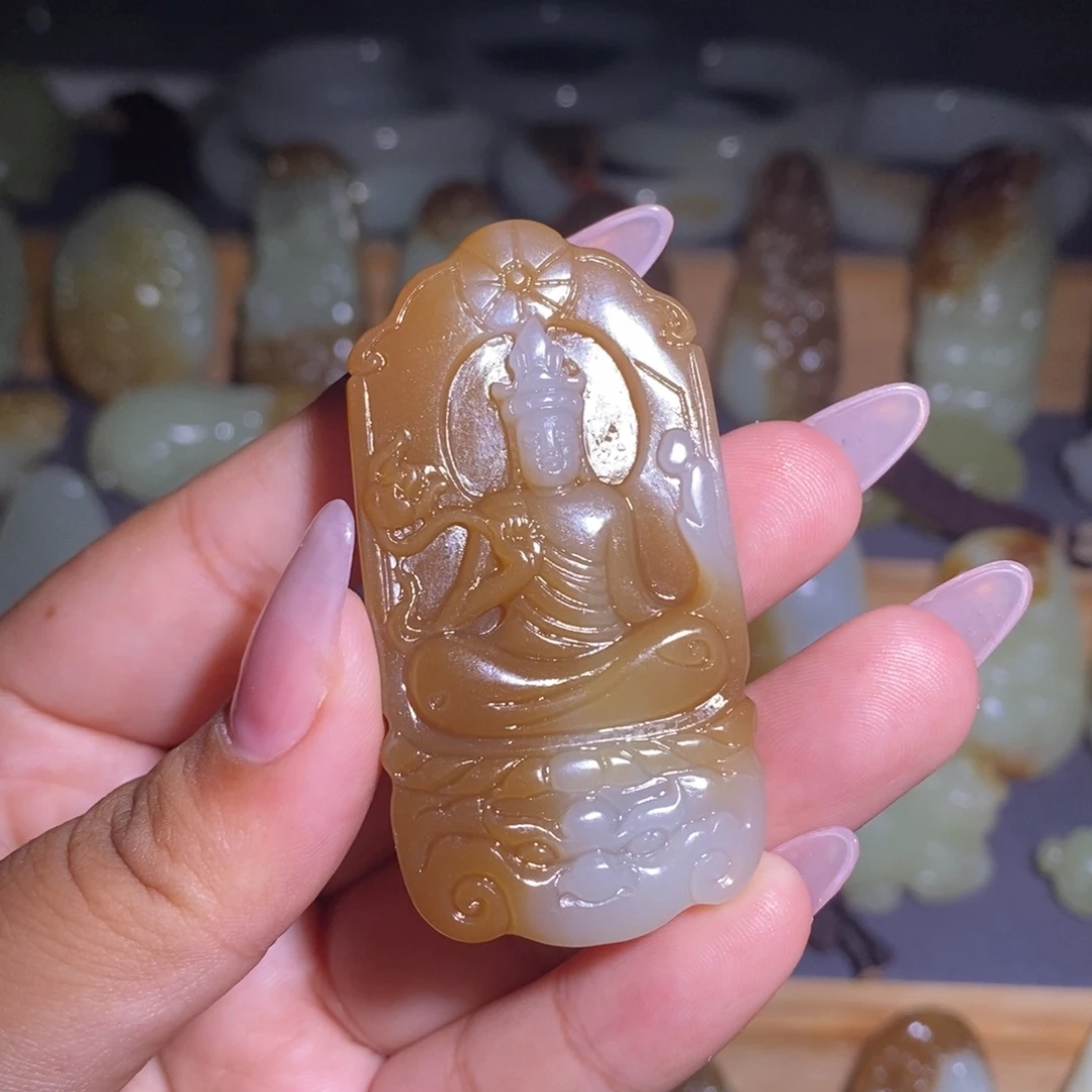 和田玉未镶嵌颈饰