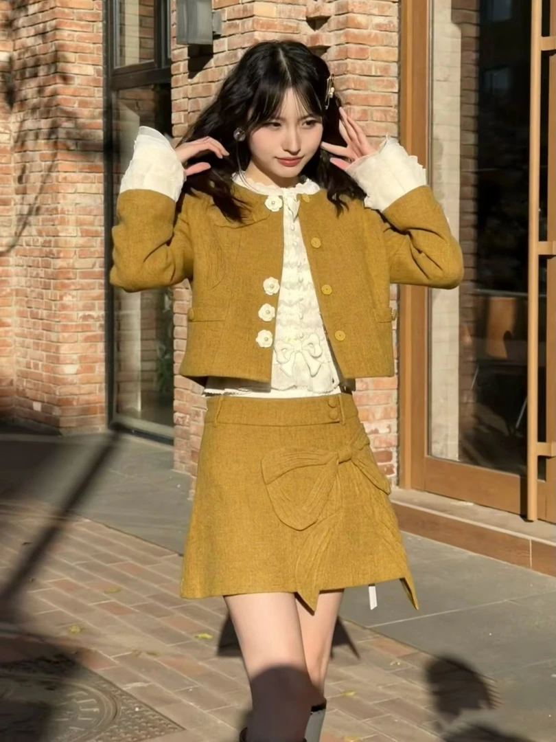 2025冬季新款时尚气质优雅手工蝴蝶结毛呢短外套上衣