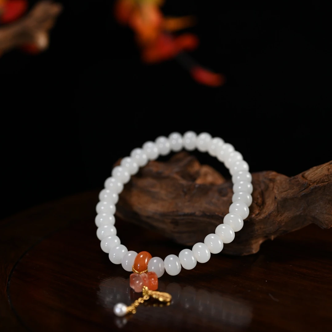 Lot8830 2512090044和田玉白玉手串/保利