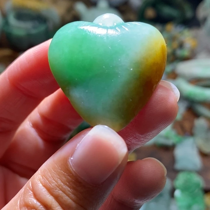 定制翡翠未镶嵌毛货