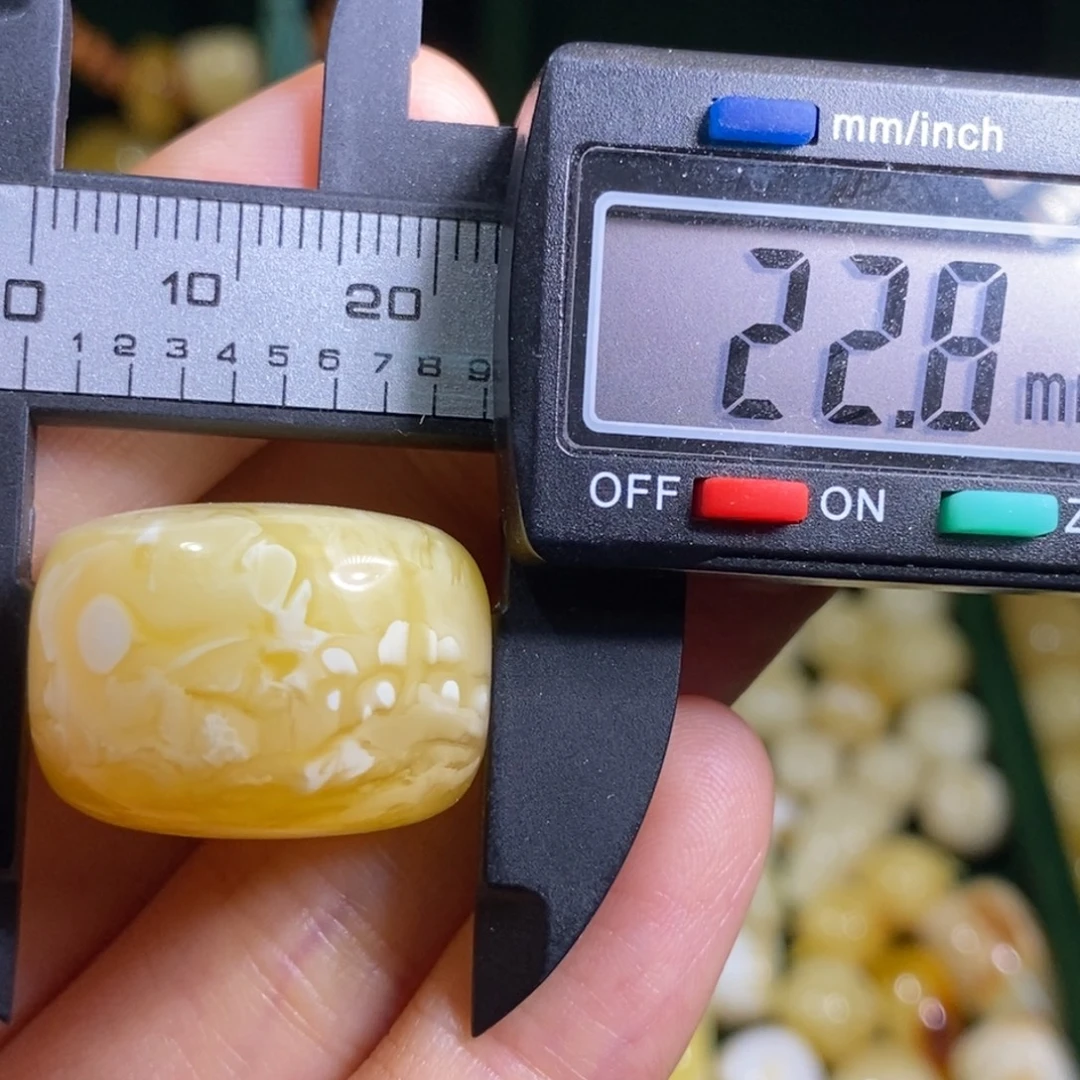 蜜蜡未镶嵌裸石配饰