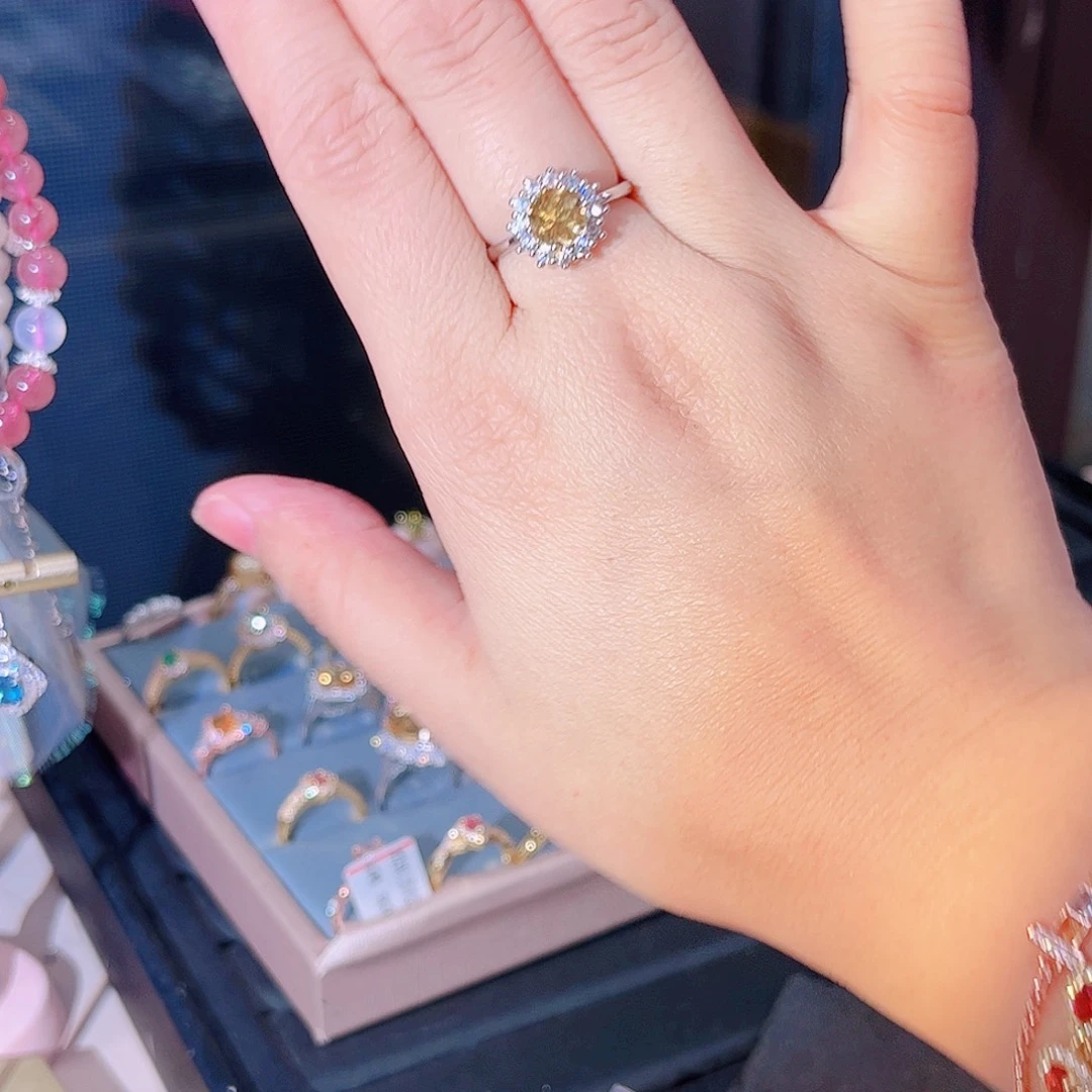 红宝石颈饰未镶嵌