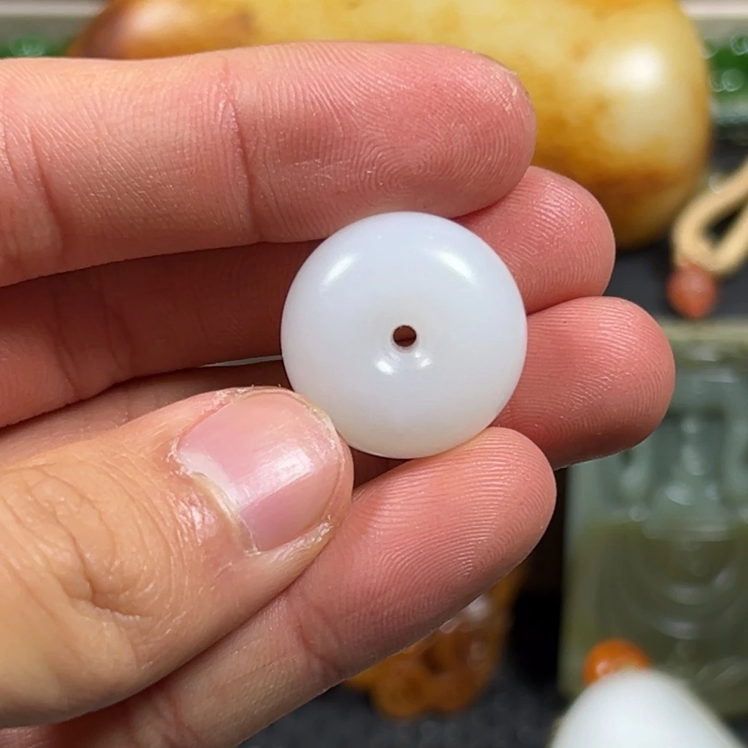 和田玉未镶嵌吊坠(不含链)