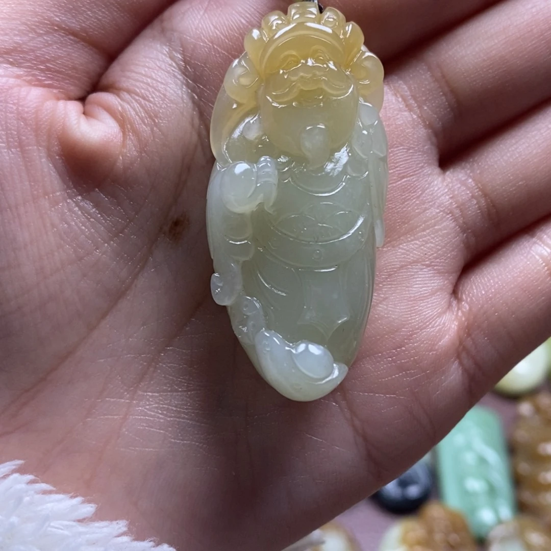 吊坠(不含链)未镶嵌和田玉（糖玉）