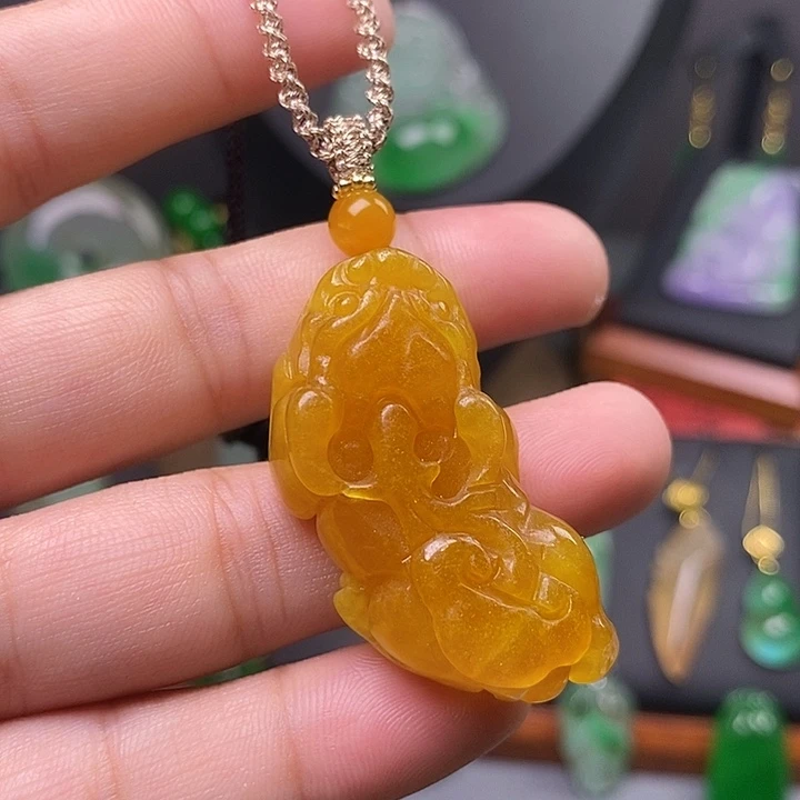 吊坠(赠链)未镶嵌翡翠