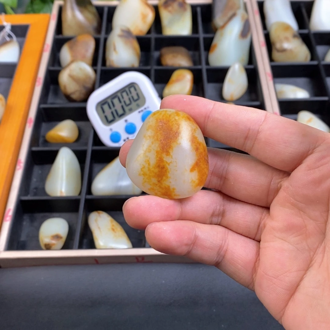 和田玉（糖玉）未镶嵌颈饰森