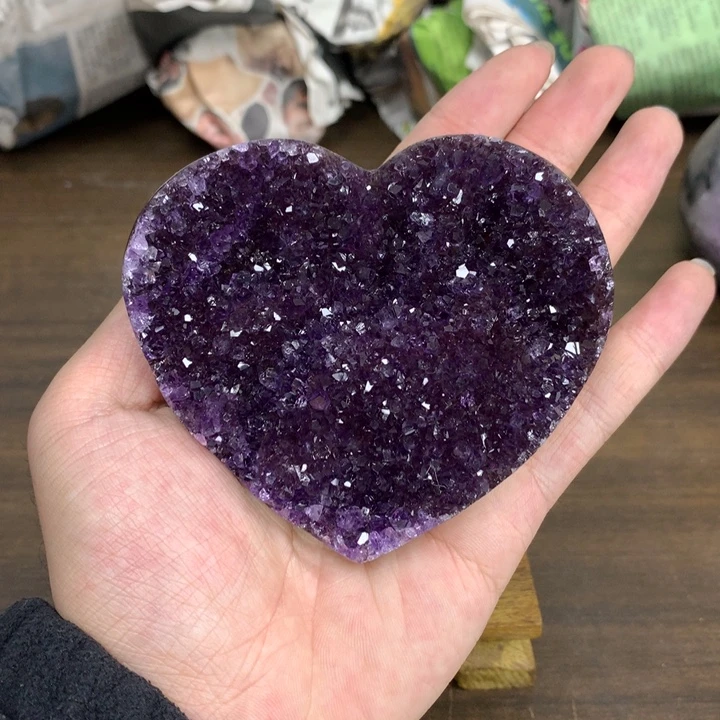 未镶嵌水晶大型摆件（非配饰）