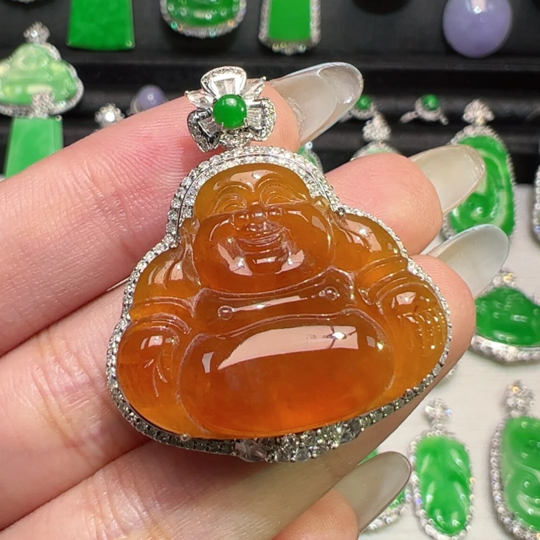 颈饰18K金镶嵌翡翠