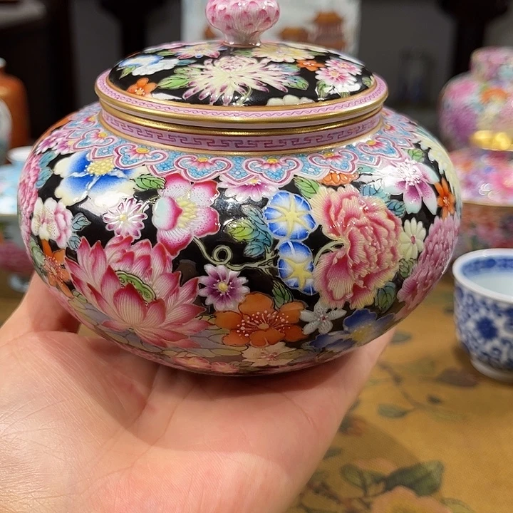 小***子精品陶瓷传世收藏