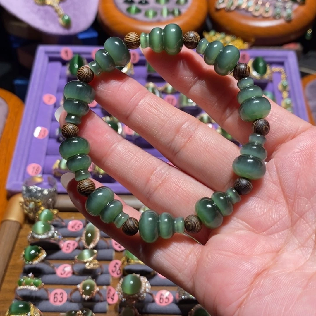 手链未镶嵌和田玉（碧玉）威*