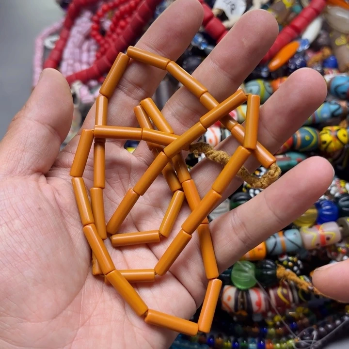 琉璃颈饰琉璃琉璃