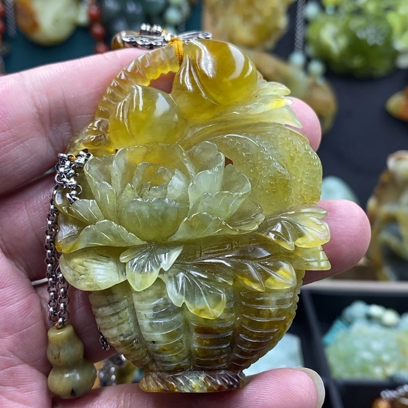 【闪购商品】未镶嵌蛇纹石玉吊坠