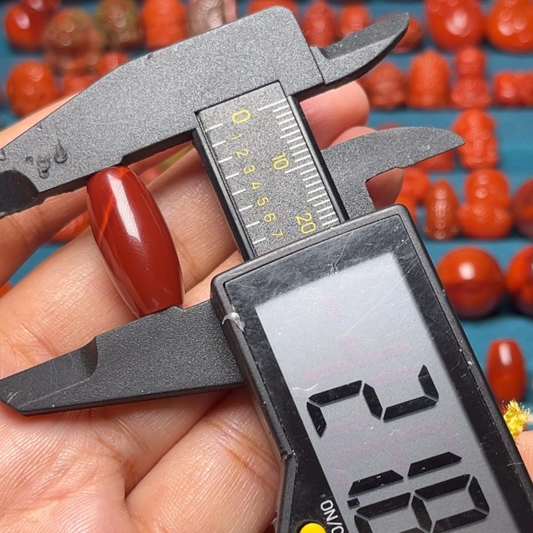 南红玛瑙配饰未镶嵌牛血火焰纹勒子直径10.4mm