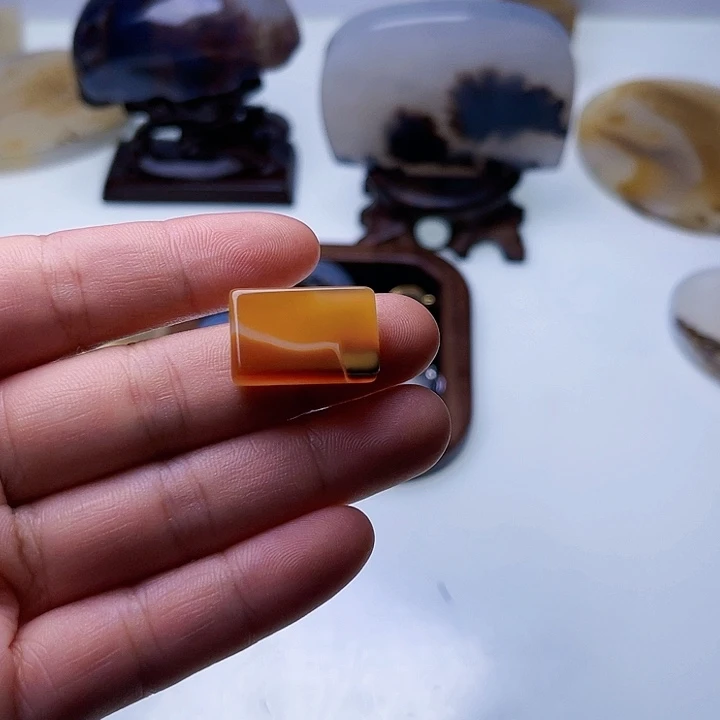 【闪购商品】玛瑙/玉髓未镶嵌珠宝半成品