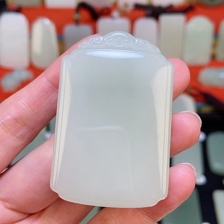 【闪购商品】颈饰未镶嵌和田玉