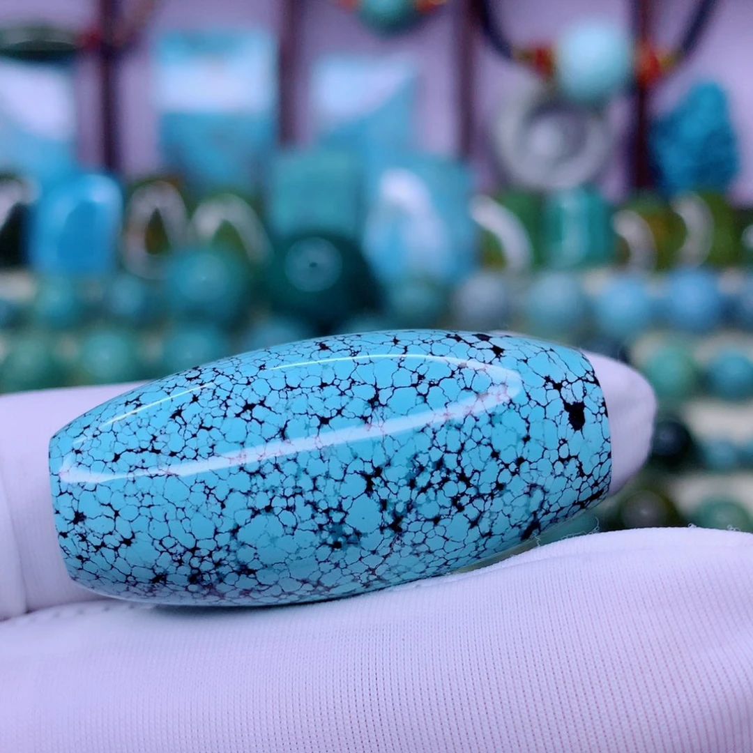 绿松石未镶嵌颈饰