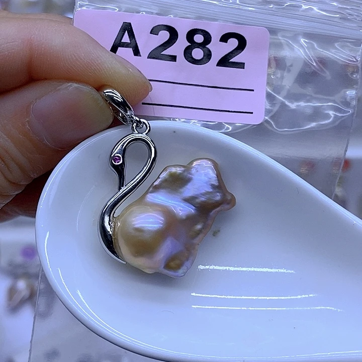 未镶嵌颈饰淡水珍珠