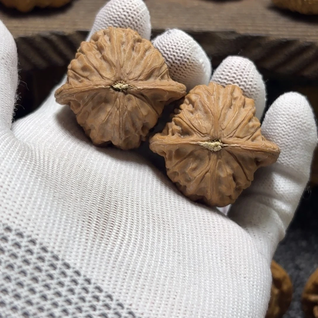 生***花把件文玩核桃九山顶40✖️37✖️41