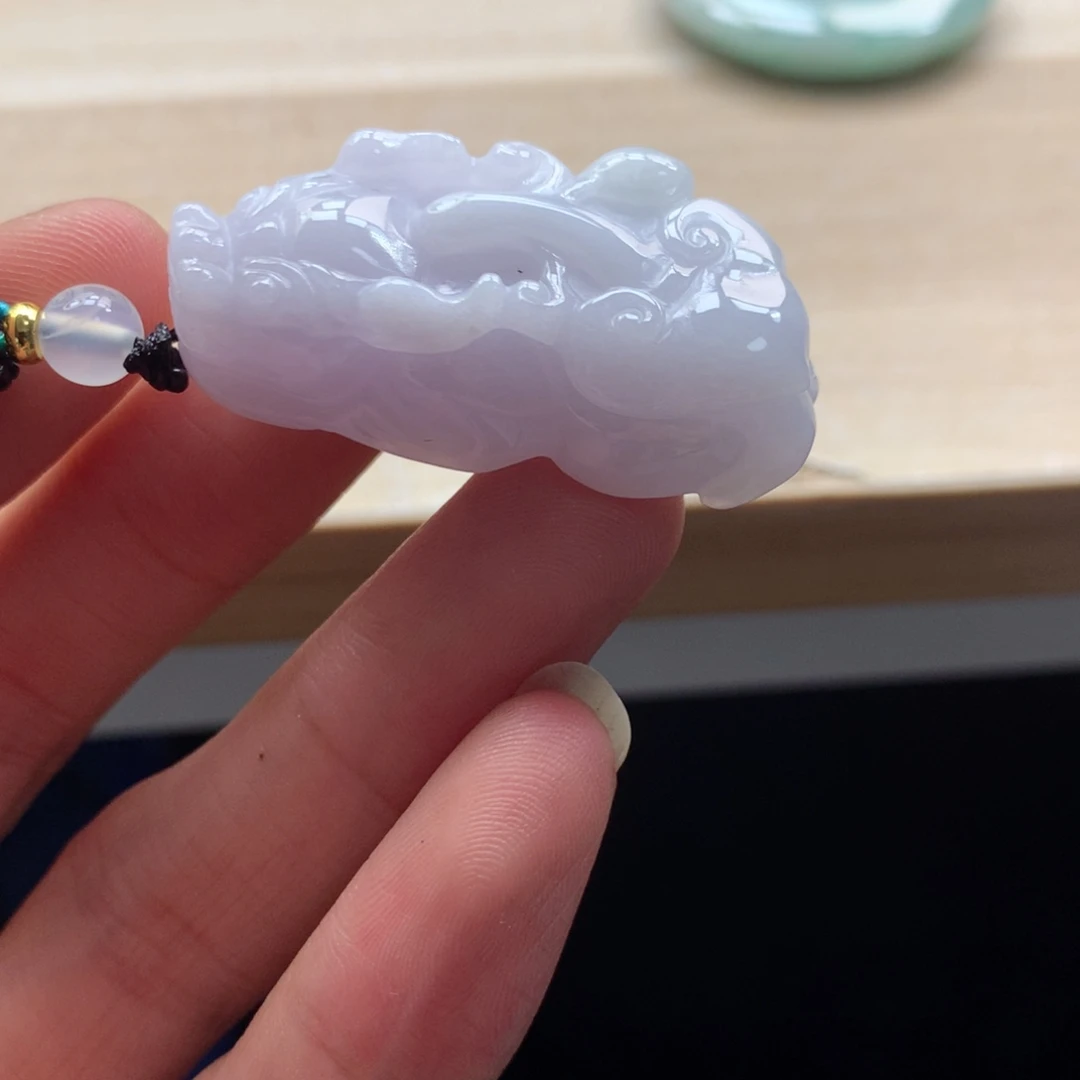 颈饰未镶嵌翡翠吊坠