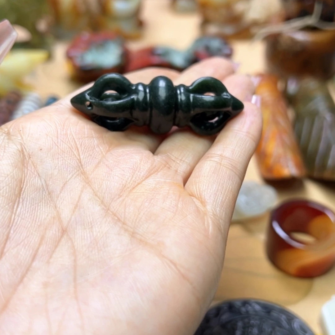 【闪购商品】蛇纹石玉颈饰未镶嵌