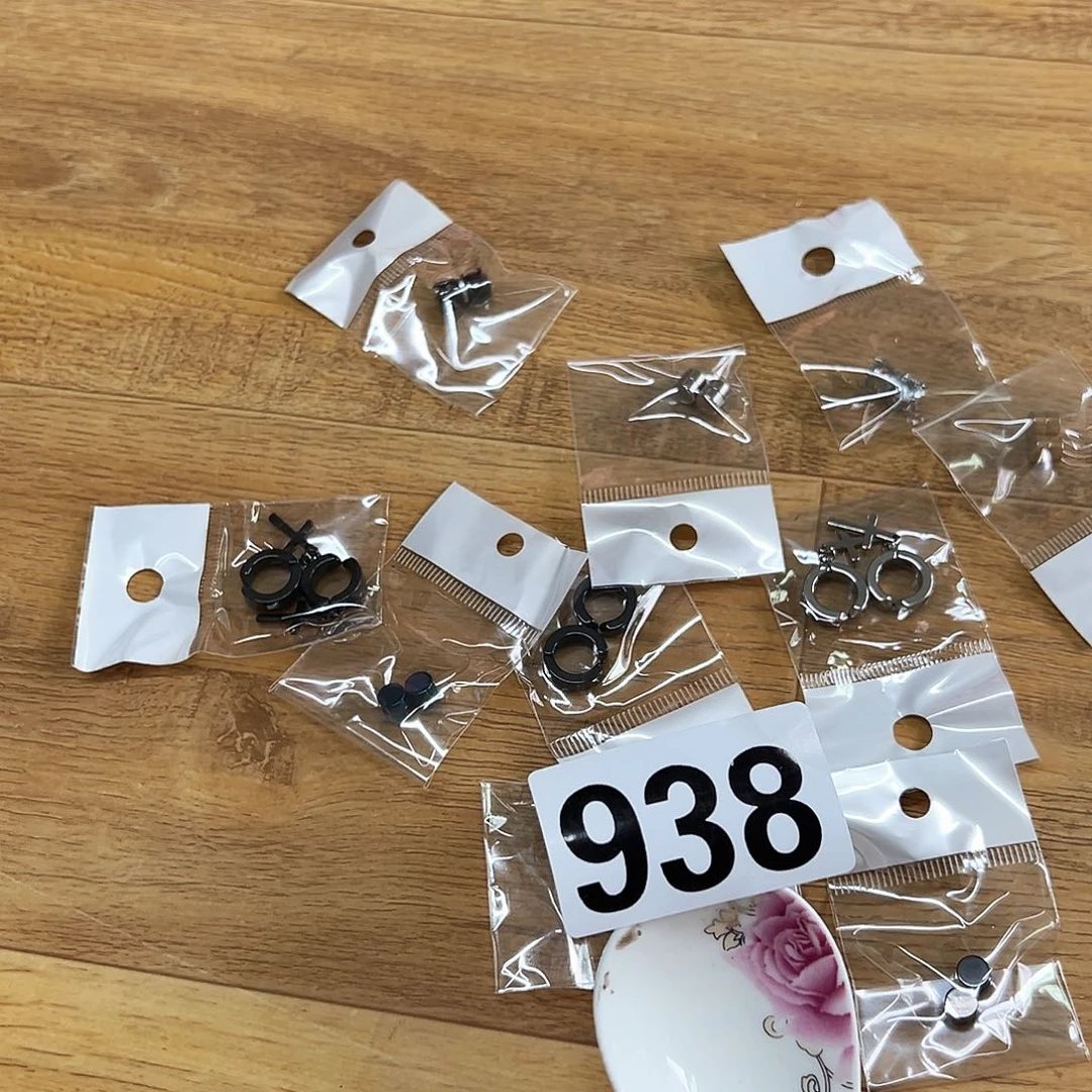 摆件发三包…………………………