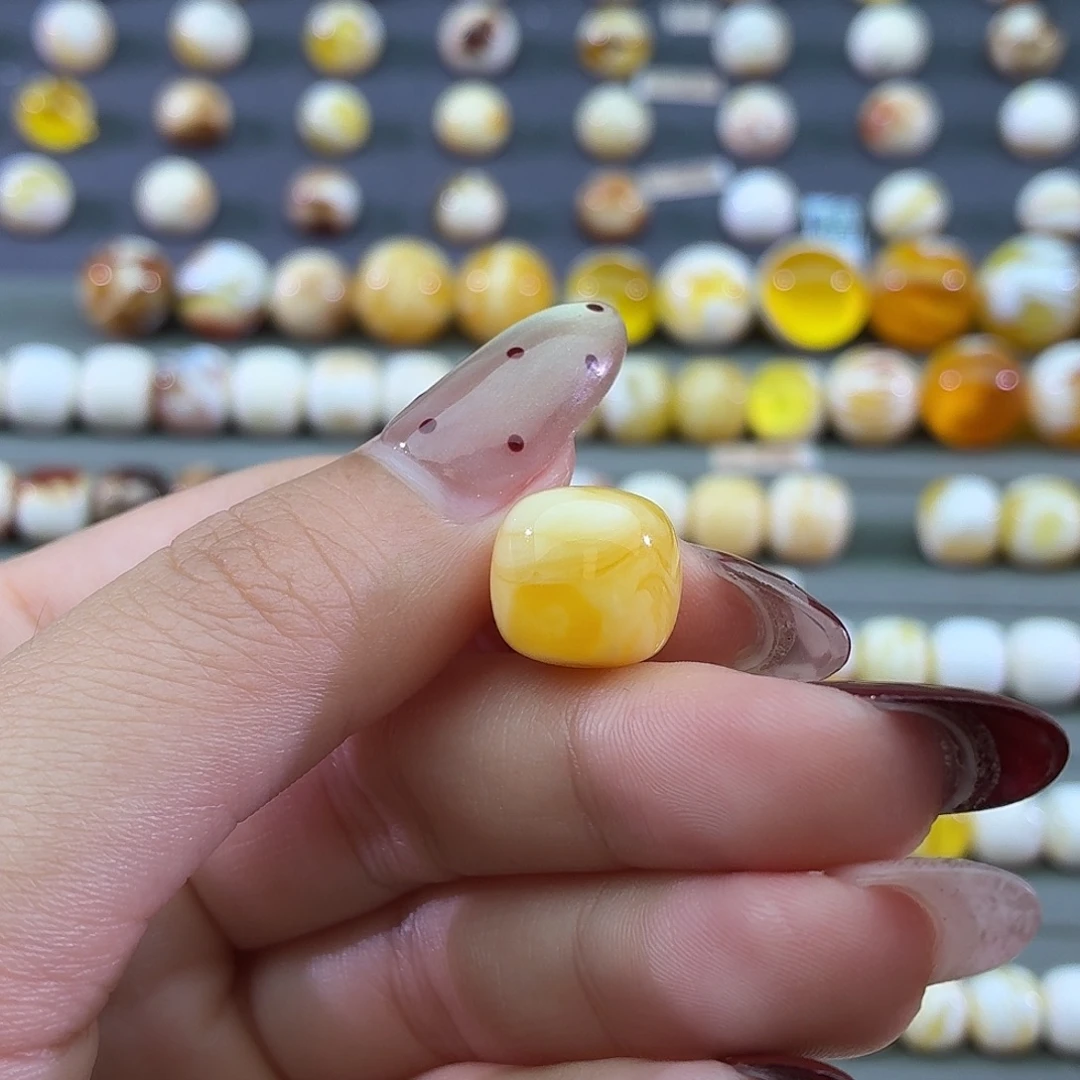 琥珀未镶嵌裸石蜜蜡13