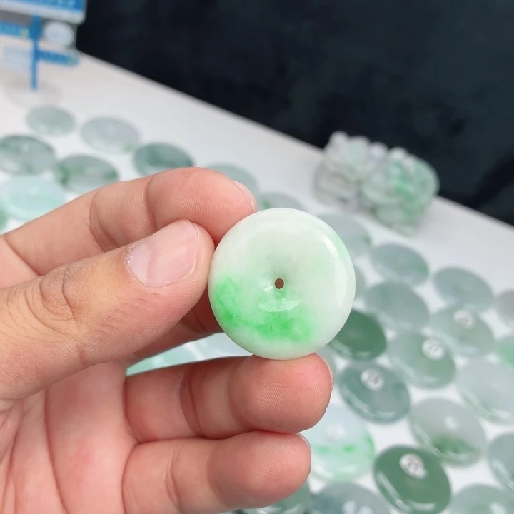 翡翠未镶嵌颈饰缅甸天然A货翡翠29.5-6.0