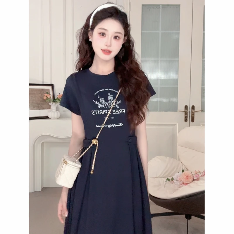 【港岛暮色】MOMO休闲假两件连衣裙复古修身刺绣夏季显瘦长裙