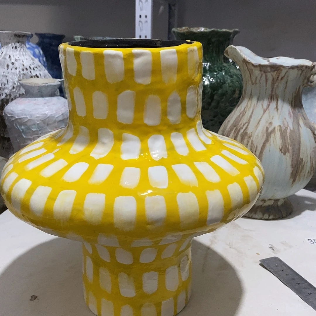 h***i景德镇花瓶一物一拍