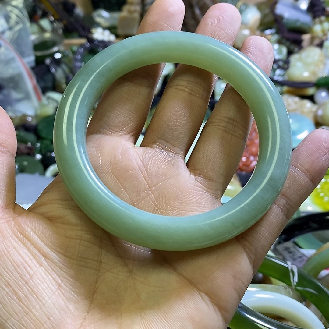 未镶嵌岫玉手镯50-60口径