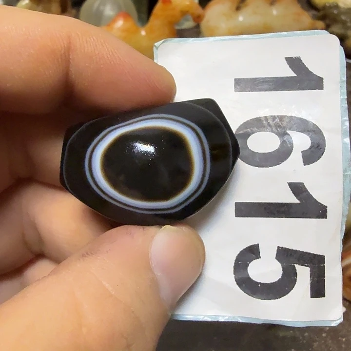三***哥未镶嵌颈饰玛瑙/玉髓