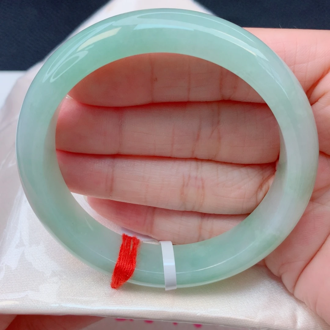 翡翠未镶嵌手镯57圈 糯化果绿底宽镯无纹裂有棉