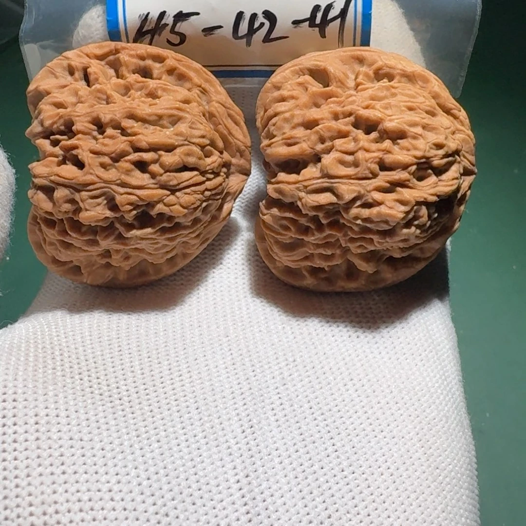 ****吊坠文玩核桃20号南疆