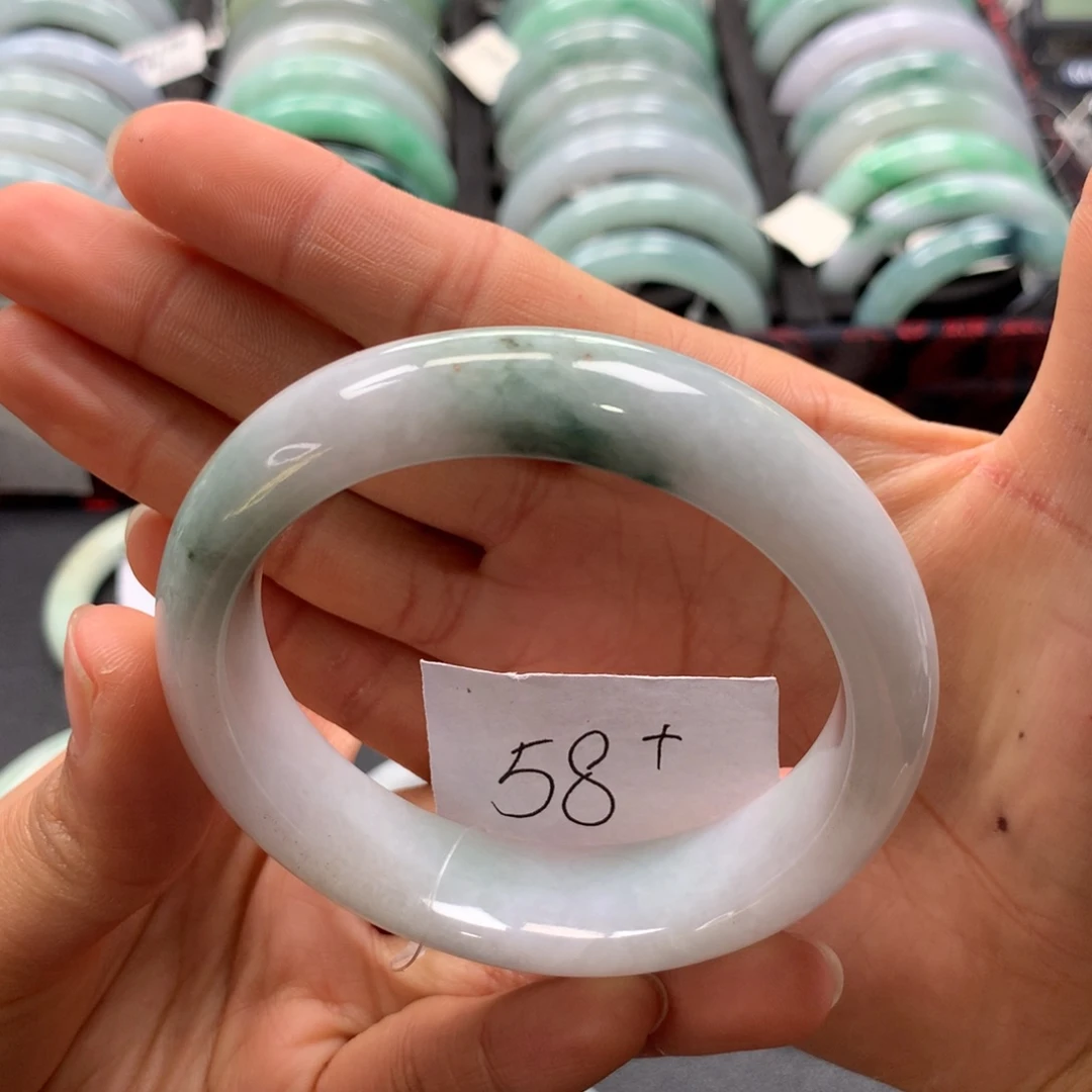 未镶嵌手镯翡翠手镯