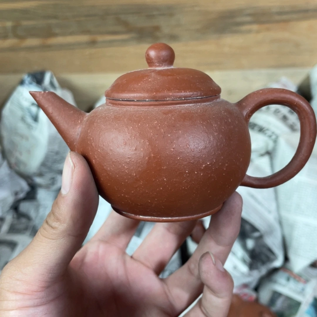 茶壶紫砂老厂紫砂壶一件。