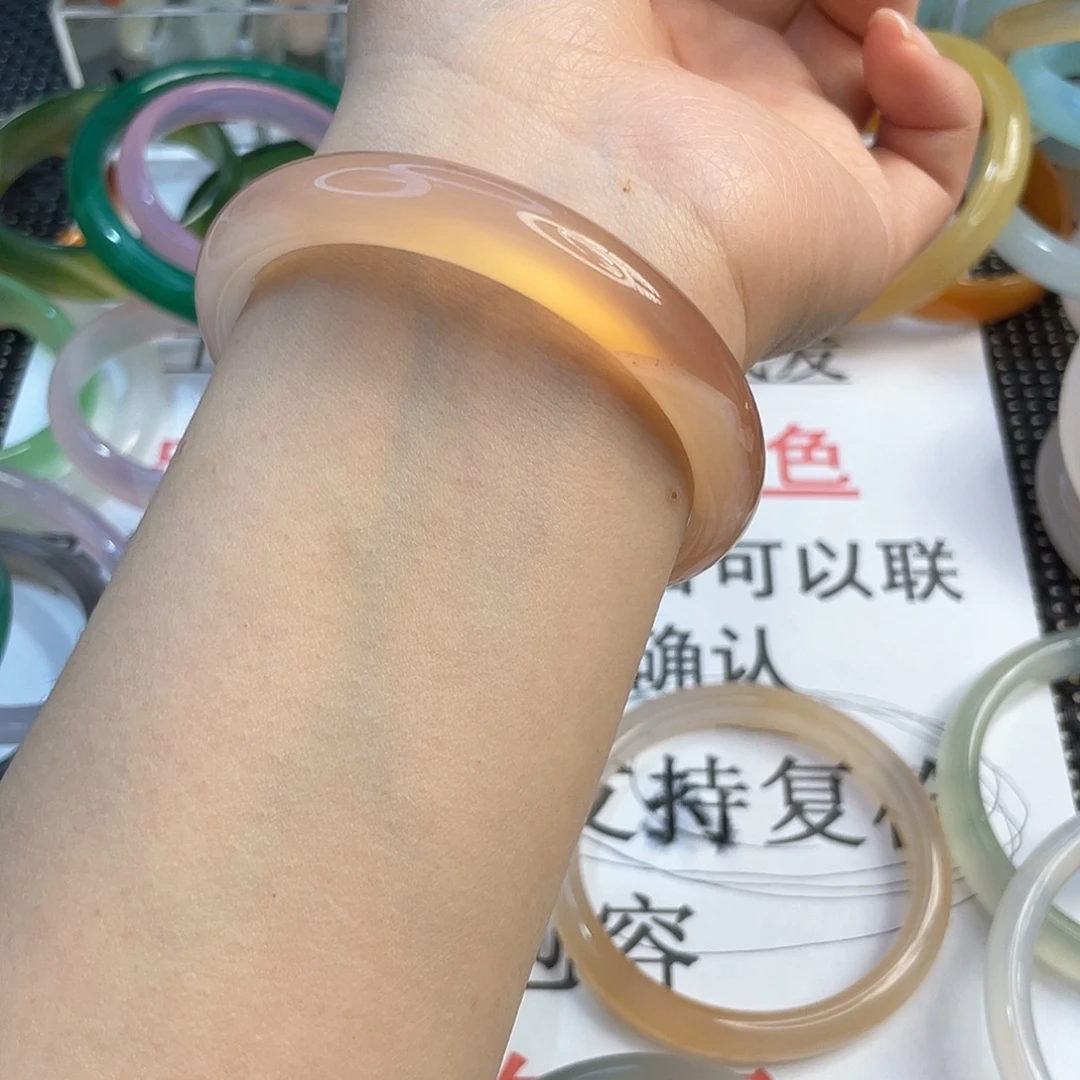玛瑙/玉髓未镶嵌手镯
