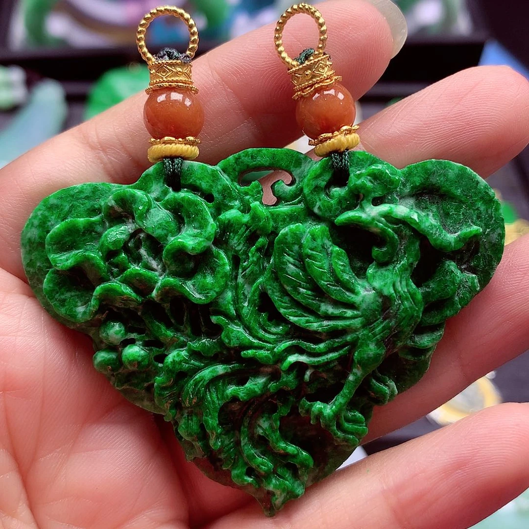 翡翠未镶嵌颈饰翡翠