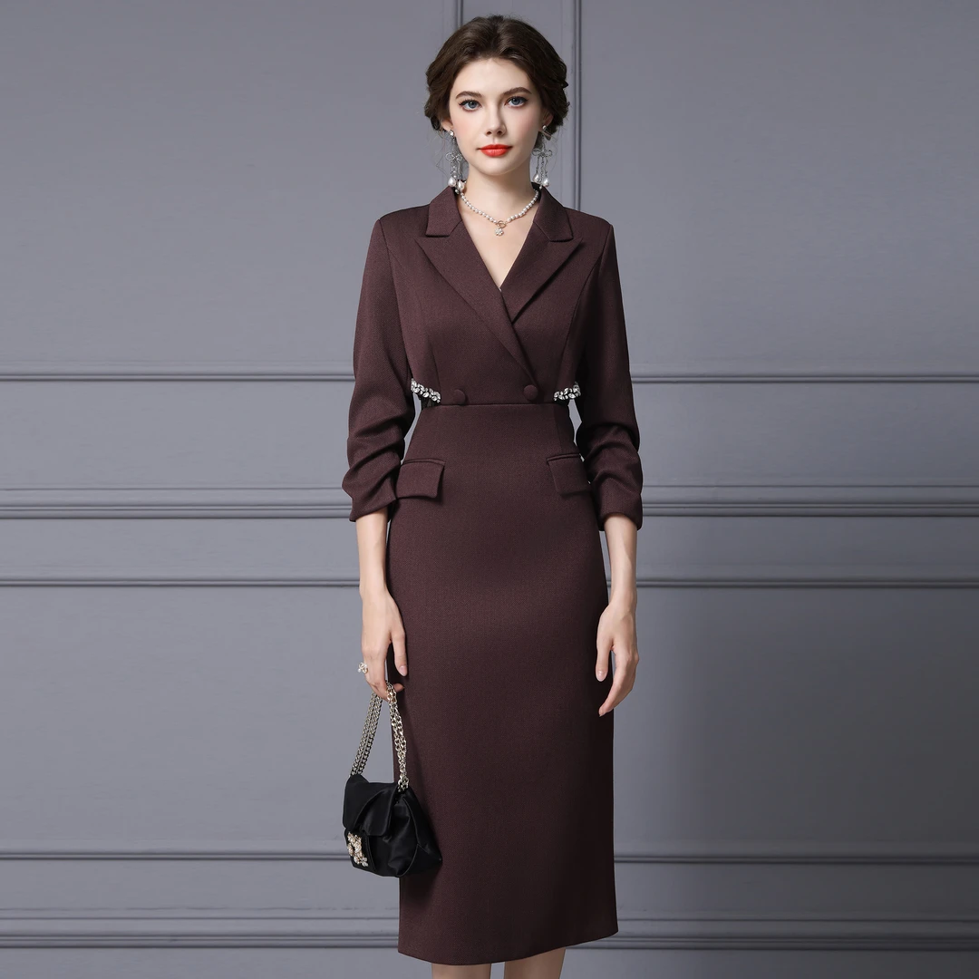 枝荔减龄气场强大连衣裙2025秋新款设计师精致通勤西装领包臀裙子