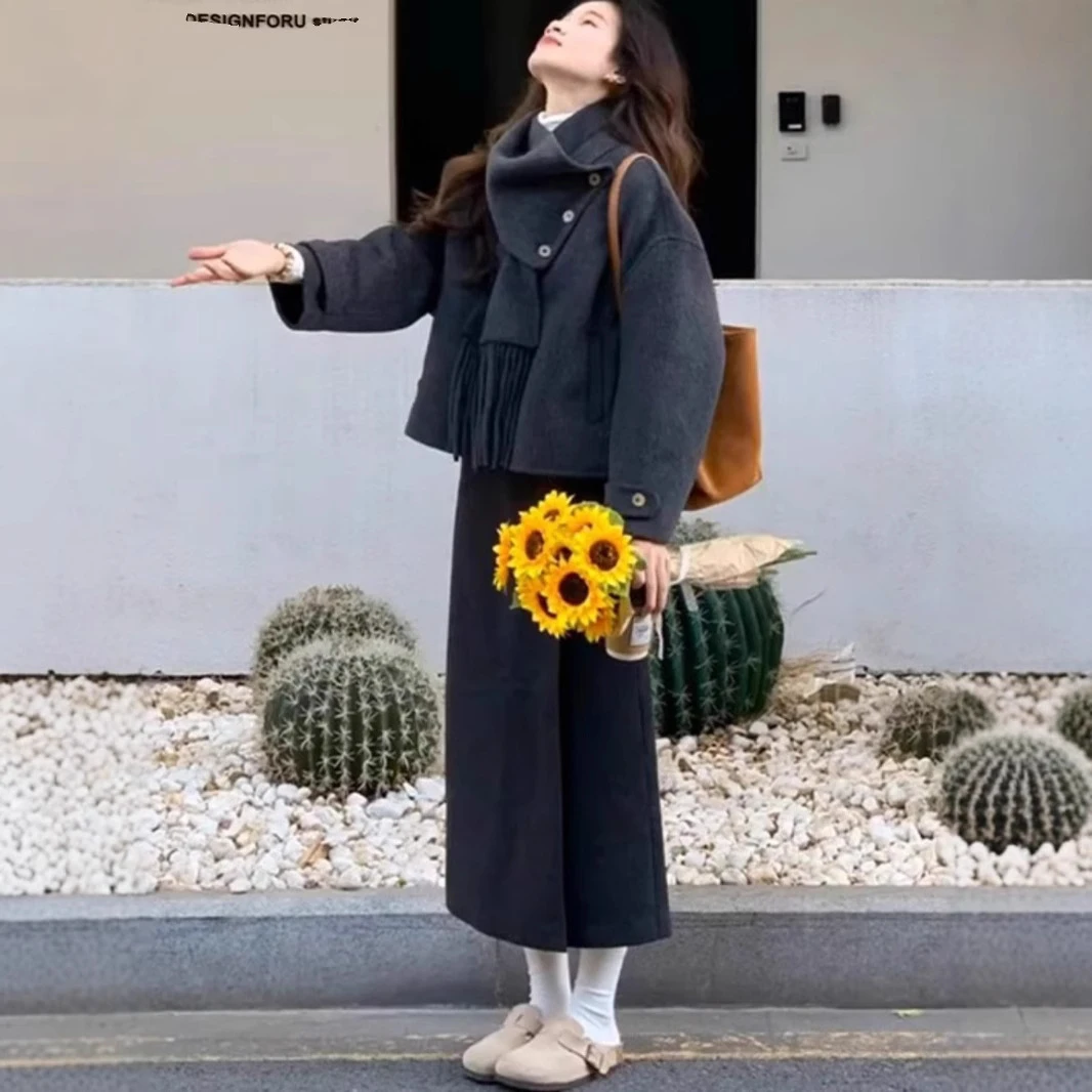 韩系灰色围巾款毛呢外套女2025冬款设计感不规则半身长裙两件套装