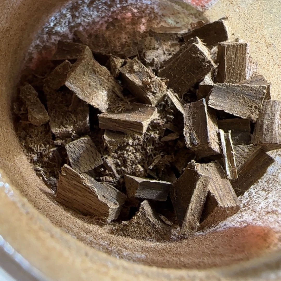 【闪购商品】沉香沉香碎屑文莱黑奇蛇皮6.8克