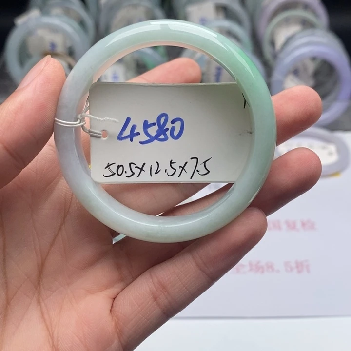 未镶嵌手镯翡翠手镯