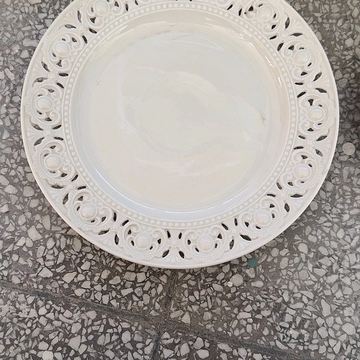 *****浮雕镂空大盘10寸