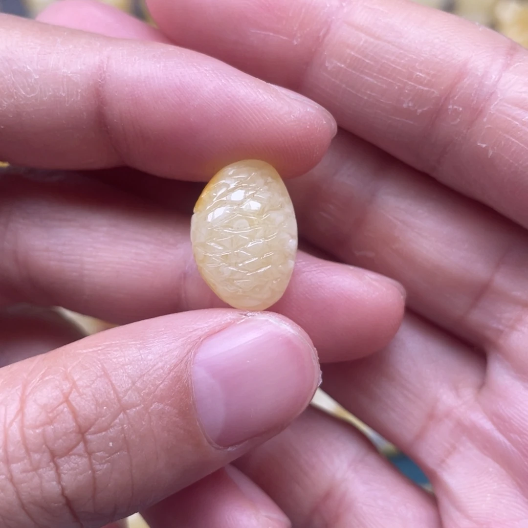 未镶嵌琥珀裸石蜜蜡