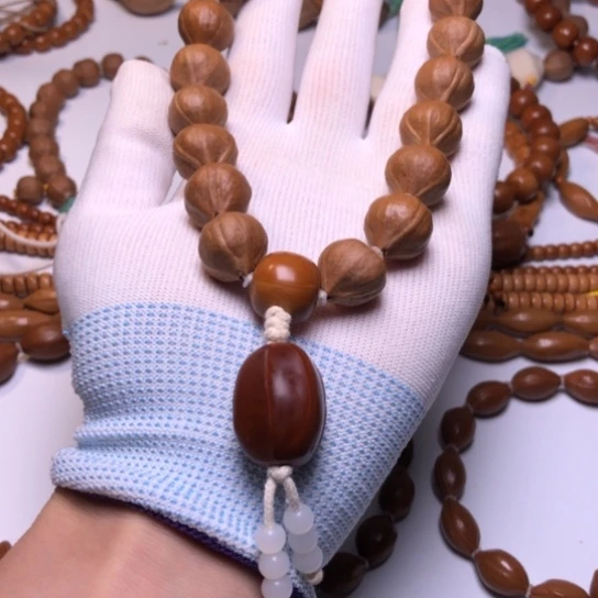 橄榄核手串1.7蜜桃臀手持