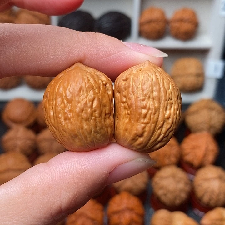 吊坠文玩核桃半臂